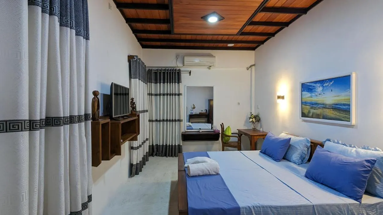 Jennifer'S Villa Negombo